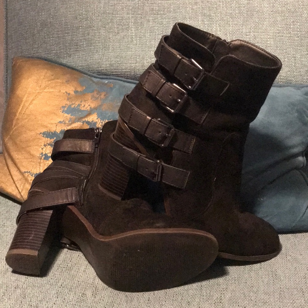 Just fab - Black fux suede zip up booties